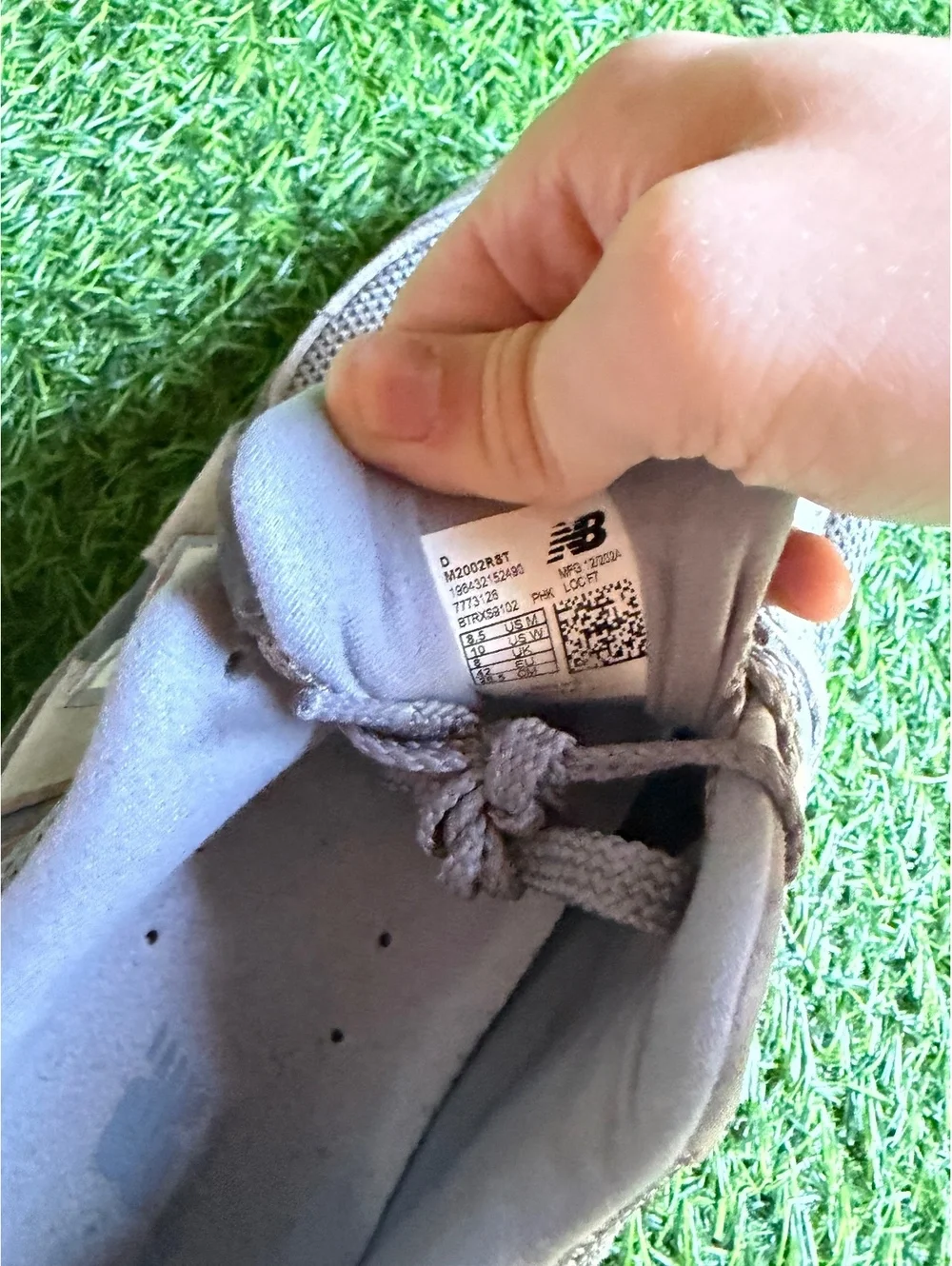 New Balance 2002R “Grey” Size 8.5 Men